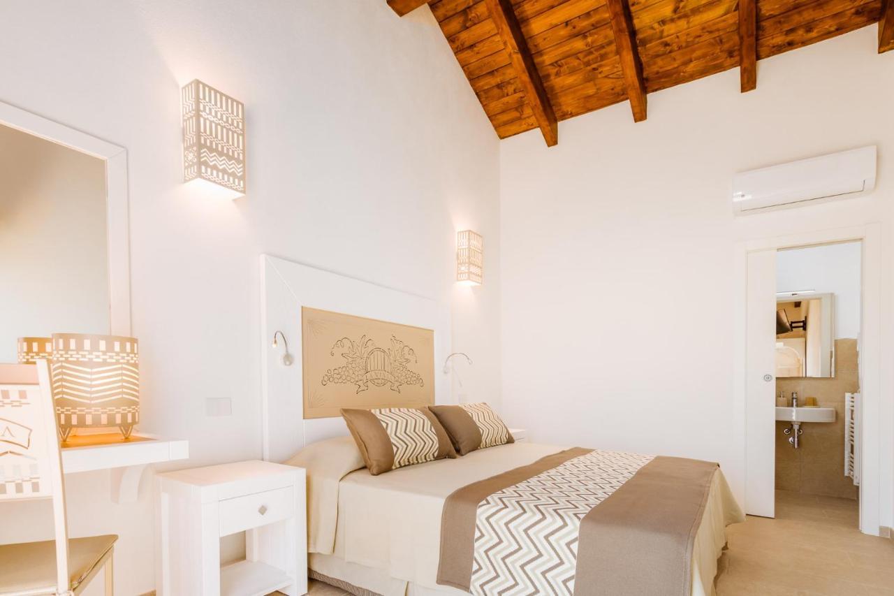 La Vinia Bed&Wine Experience - Adults Only Villa Sassari Kültér fotó